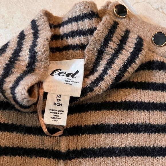 Mockneck maternity sweater - Picture 2 of 2